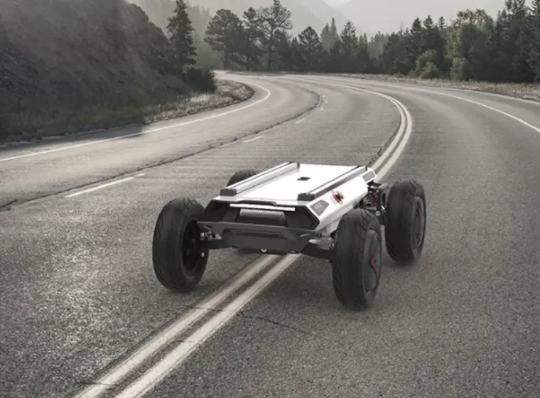 AgileX HUNTER-SE demonstrating high-speed driving capability