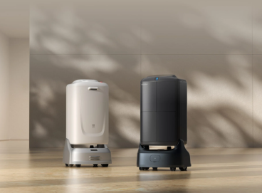 FlashBot Max designed for seamless indoor logistics use