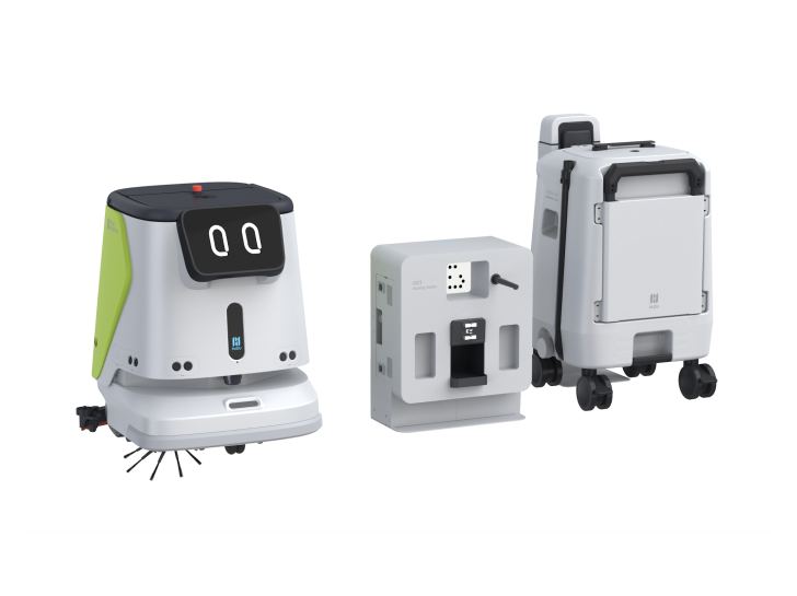 Pudu CC1 automatic docking and charging system in action